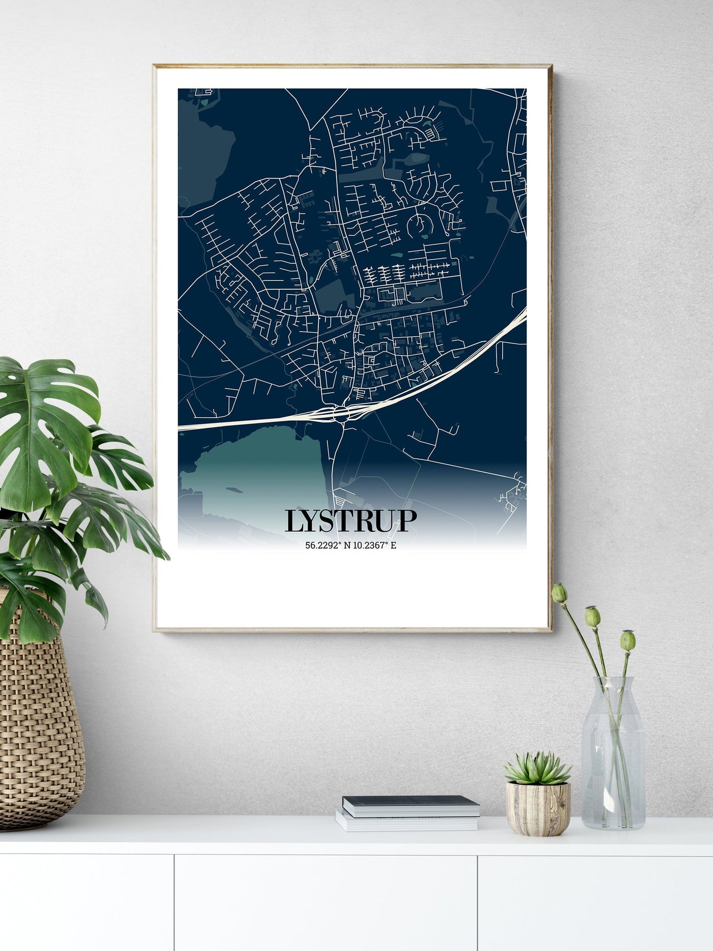 Lystrup byplakat 30x40 / Mørkeblå Byplakat Plakata